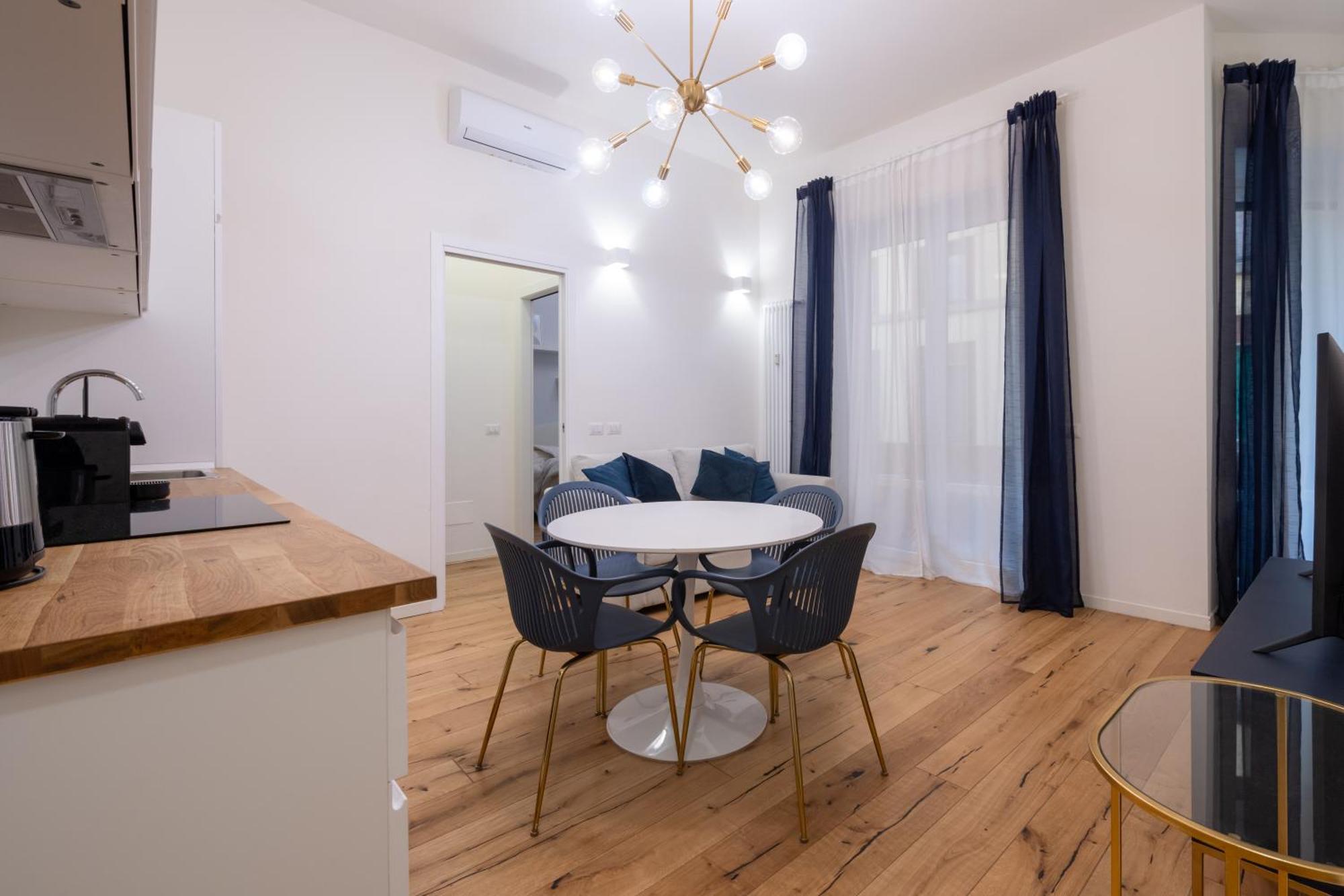 We Home - Babila Boutique - Milano Экстерьер фото