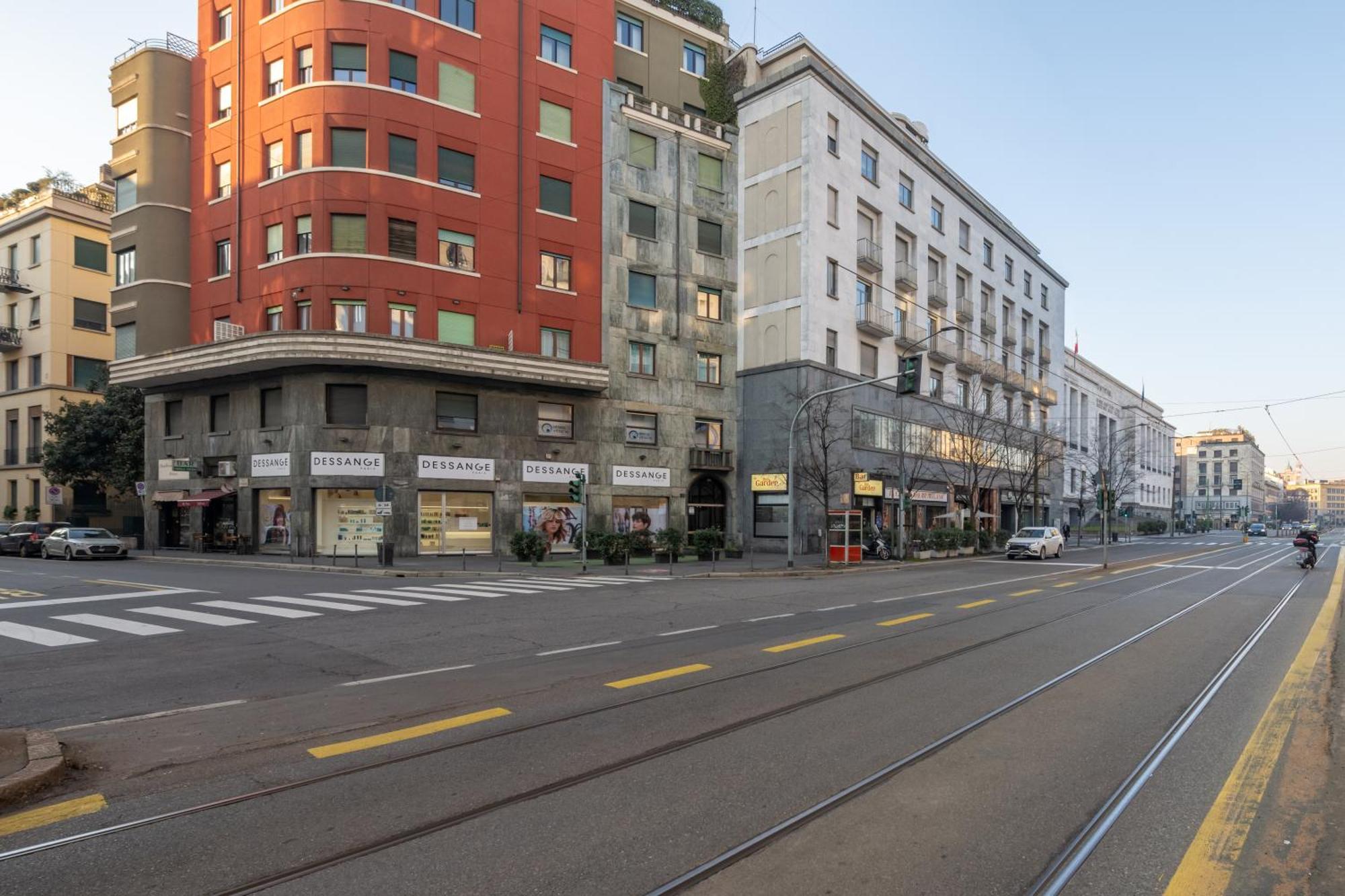 We Home - Babila Boutique - Milano Экстерьер фото