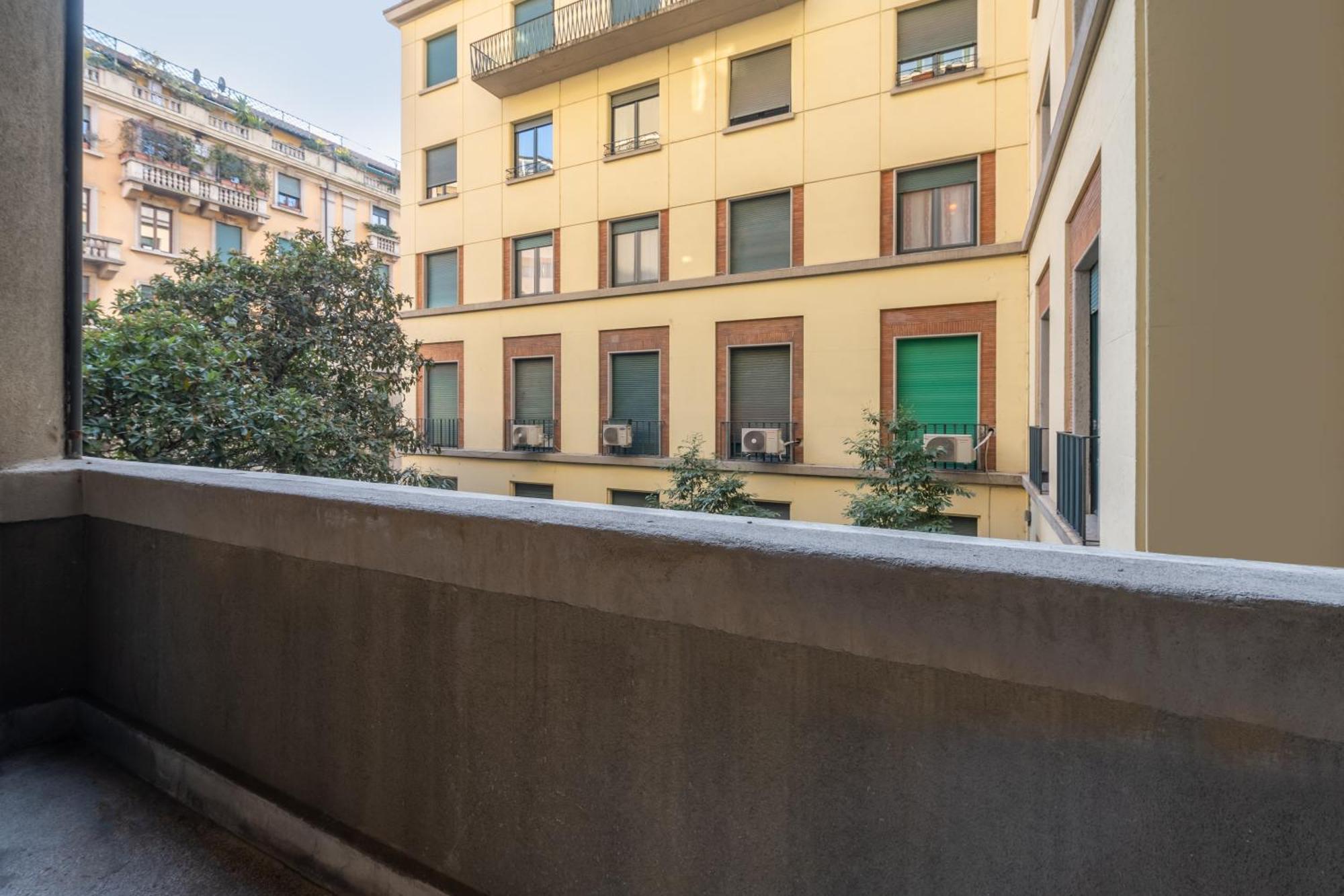 We Home - Babila Boutique - Milano Экстерьер фото
